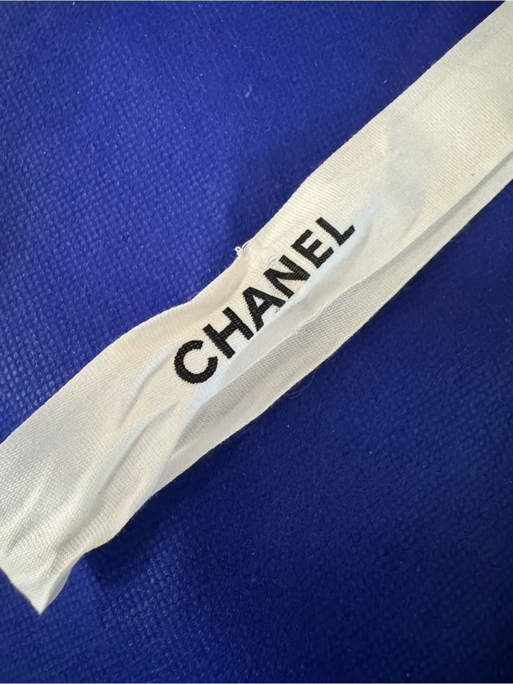 CHANEL 💯 Authentic Iconic White with Black Logo branding  Ribbon. — SEE NOTES